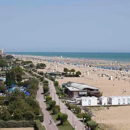 In 38253 Daire Bibione